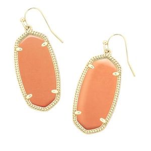 Kendra Scott: Elle Earrings (Coral)